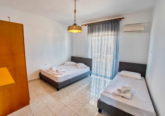 DOUBLE ROOM